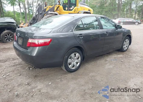 2009 Toyota Camry Le/Se/Xle z USA, uszkodzony, nr VIN 4T1BE46KX9U360484